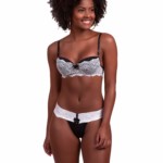 Conjunto em renda bicolor – Romena