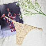 Tanga Fio Dental com Biju e Elástico Franzido